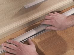 Instalar correderas en armarios